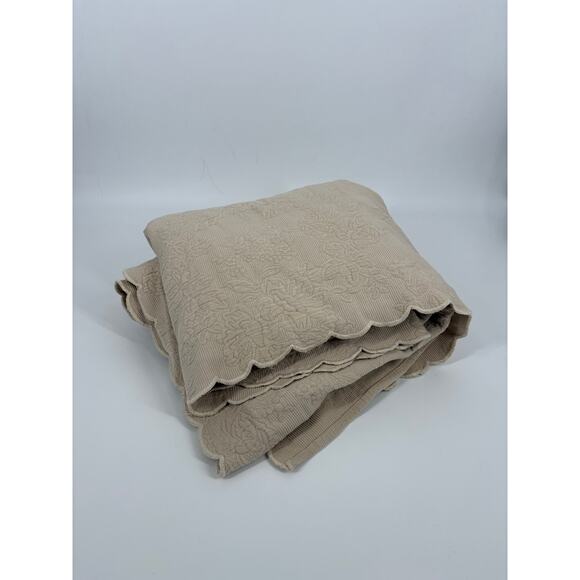 The Company Store Other - The Company Store Beige Quilt (BagQ)